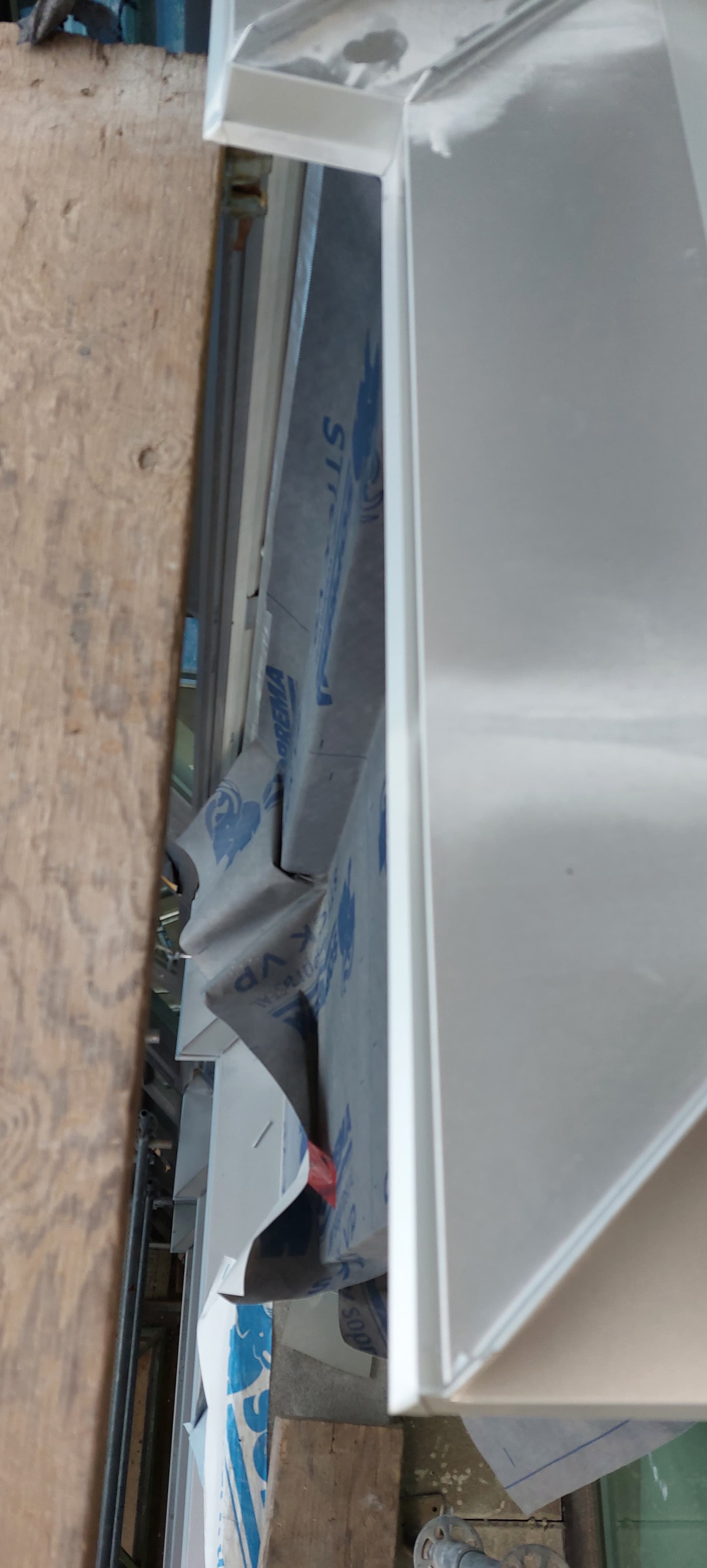 Corner flashing detail on exterior wall junction by Tomron Construction in Maple Ridge, BC